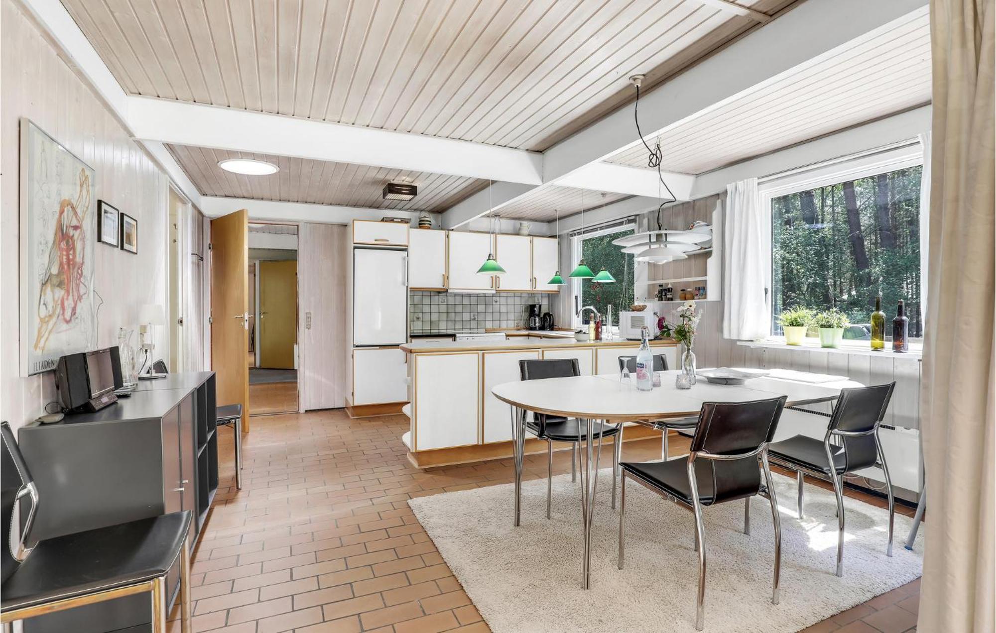 Lovely Home In Nexo With Kitchen Zewnętrze zdjęcie