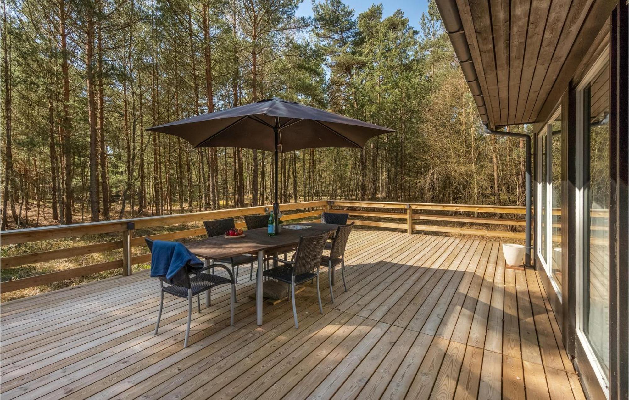 Lovely Home In Nexo With Kitchen Zewnętrze zdjęcie